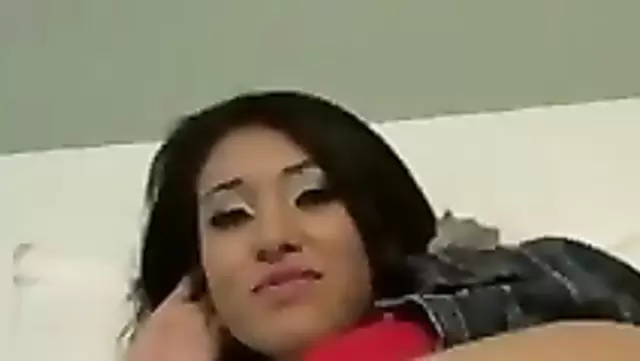 Herif, güzel götlü tatlı Tacik kızı sikerken